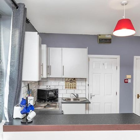 Sunderland City Centre Apartments Free Parking And Wi-Fi Buitenkant foto